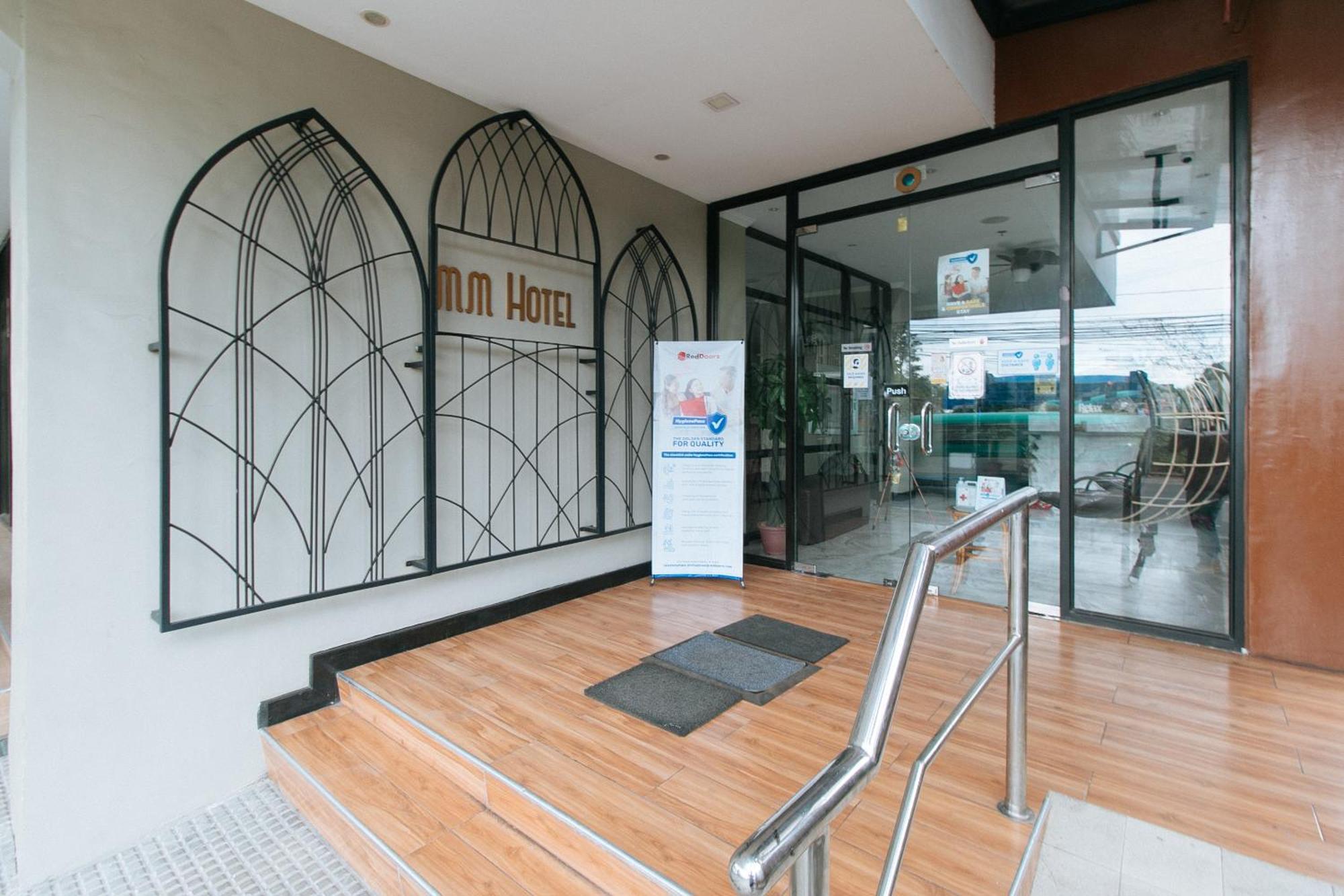 红多兹Plus酒店-近拉斯皮纳斯竹风琴 Las Piñas 外观 照片